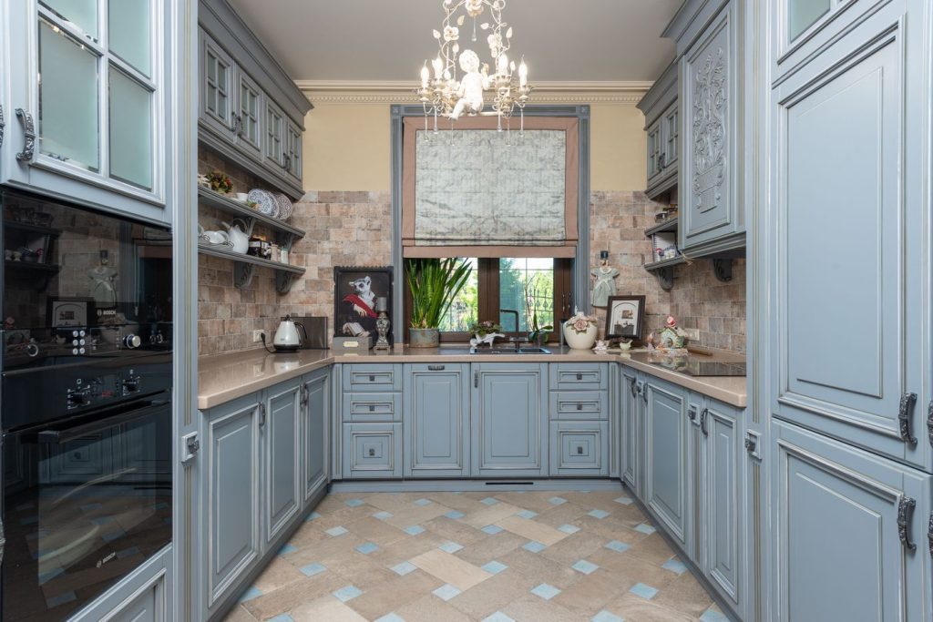 kitchen cabinet companies